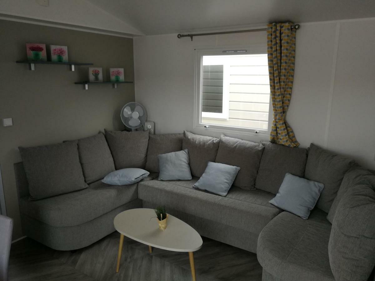 Bungalow 3Ch 2Sdb 8 Pers. Les Mathes Extérieur photo